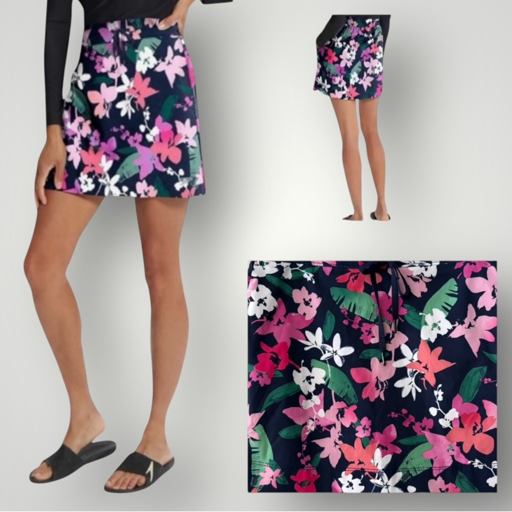 SPEEDO Women’s Lightweight Swim Skort | Navy Hibiscus Rose Violet | Size Medium